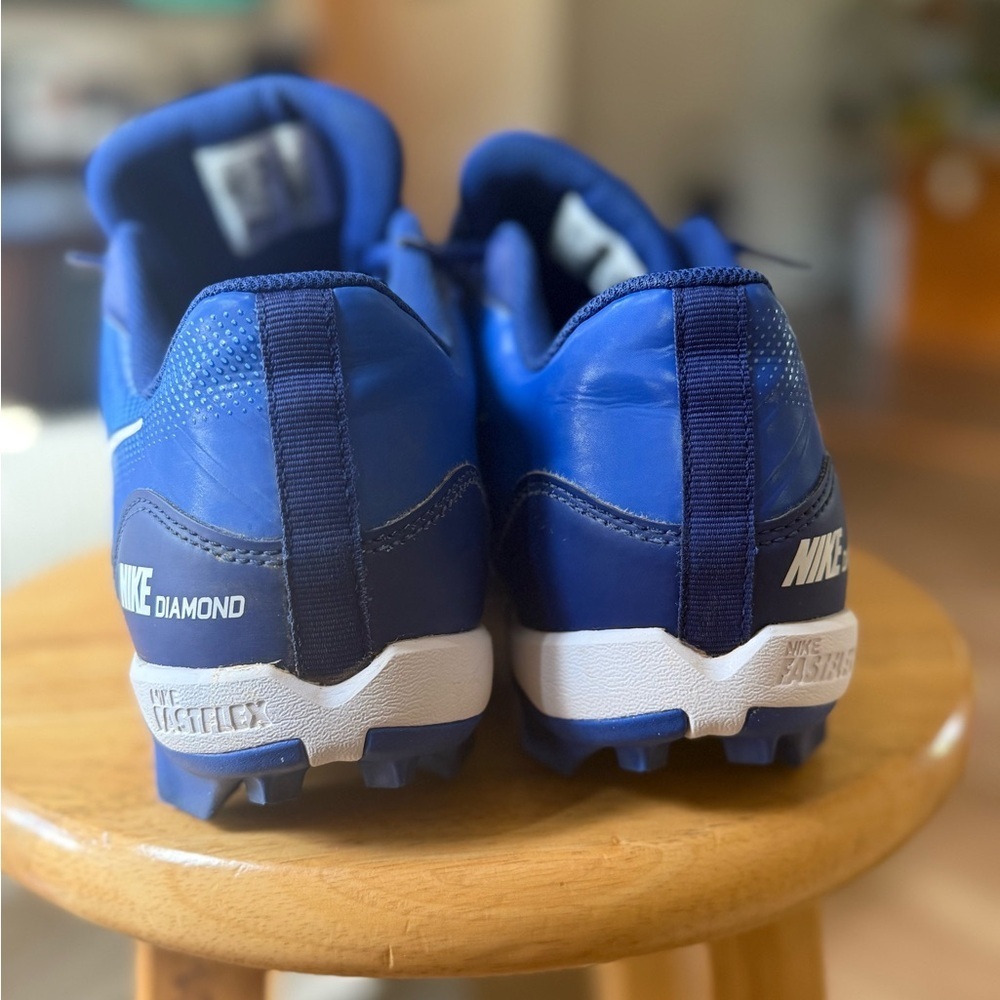Nike fastflex Royal Blue Athletic Cleats - Picture 6 of 6